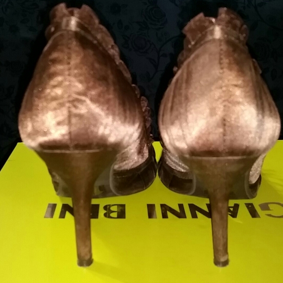 Sexy Metallic Peep Toe Brown/Bronze Pinup Heels - Picture 2 of 5